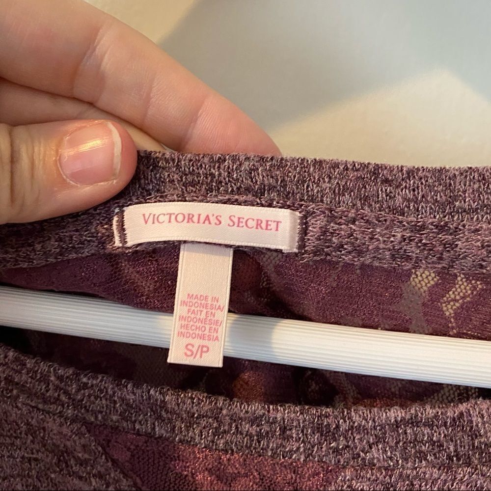 Victoria’s Secret long sleeve crop lace small purple long sleeve - Picture 3 of 8